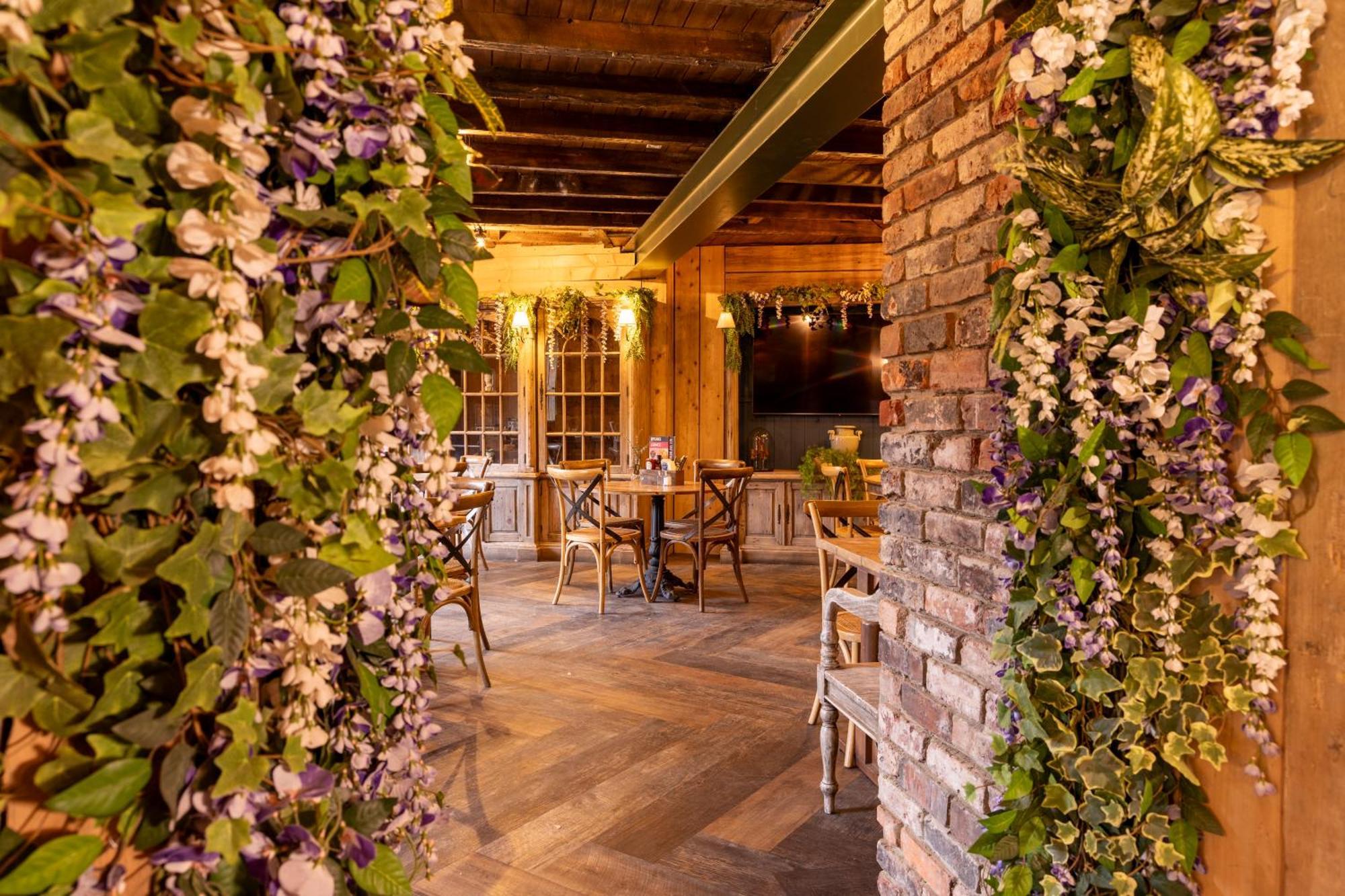 The Dirty Bottles Hotel Alnwick Bagian luar foto
